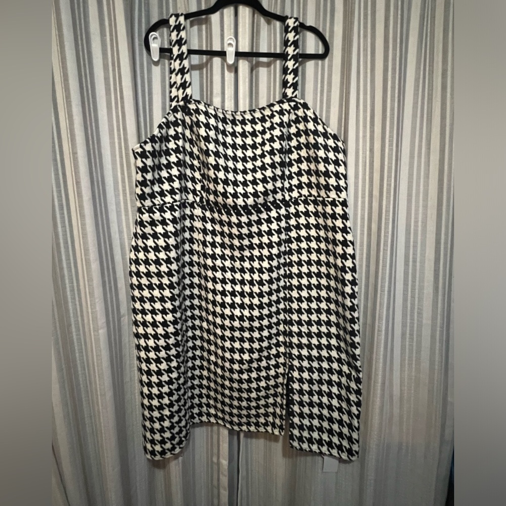 Cider curve houndstooth dress